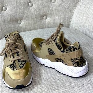 Women’s Nike Air Haurache